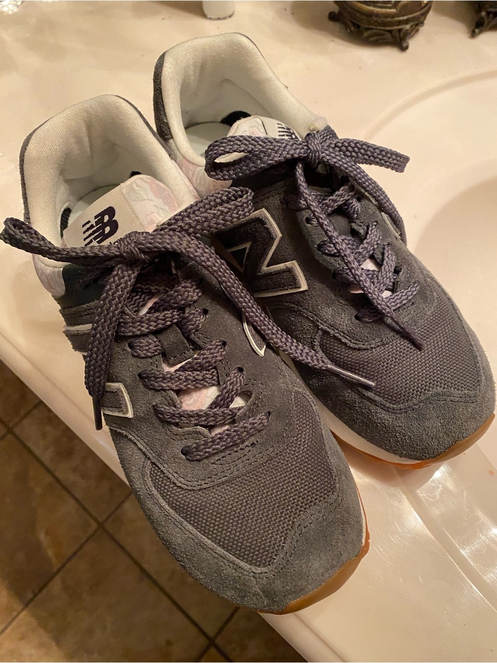 New Balance Classics 574 Sneakers Gray White Floral Size 6.5